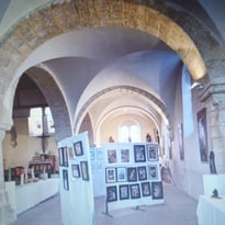 Expo d'art à l'église de Moriers