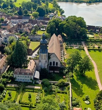 Visite théâtralisée à Thiron-Gardais