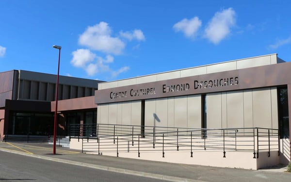 Centre culturel Edmond Desouches