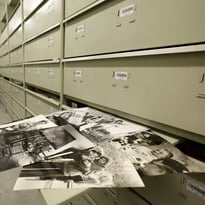 Visite des archives photographiques Sygma