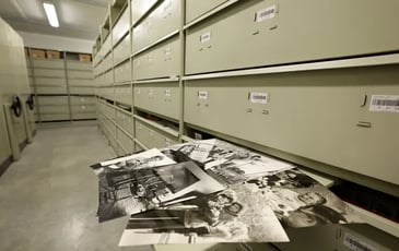 Visite des archives photographiques Sygma